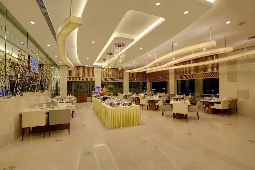 Hotel Babylon International Райпур Экстерьер фото